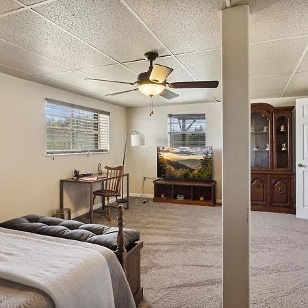 Modern Rustic Countryside Downstairs Guesthouse Sevierville Bagian luar foto