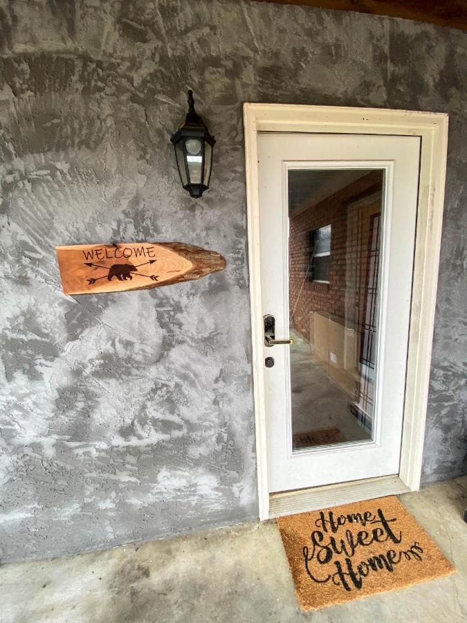 Modern Rustic Countryside Downstairs Guesthouse Sevierville Bagian luar foto