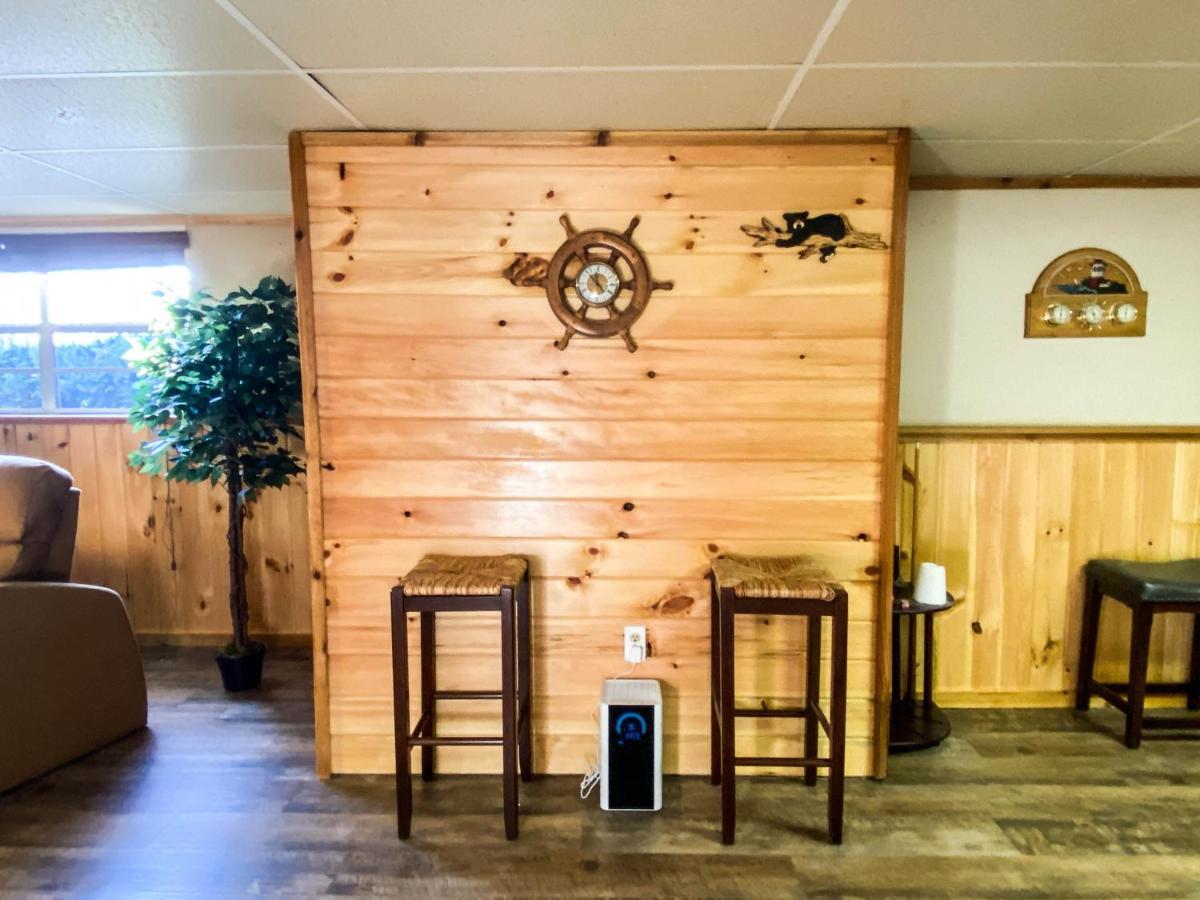 Modern Rustic Countryside Downstairs Guesthouse Sevierville Bagian luar foto