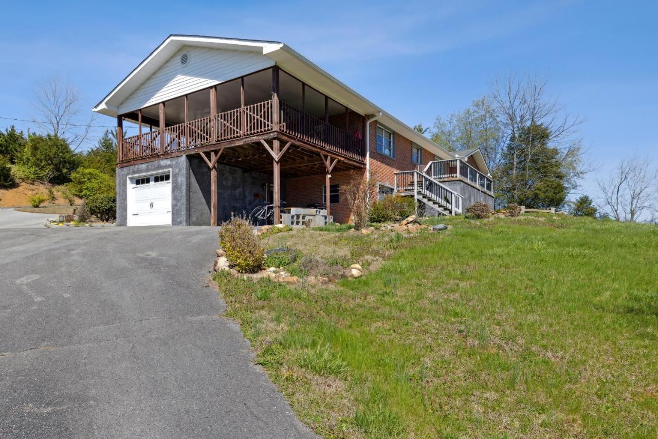 Modern Rustic Countryside Downstairs Guesthouse Sevierville Bagian luar foto